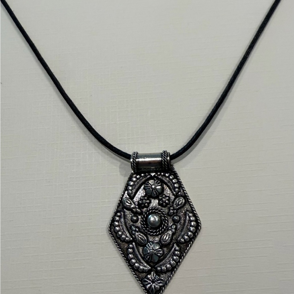 Myra Bag Black and Silver Pendant Necklace New